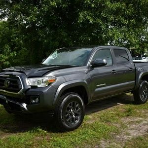 Meet your Posher, Jonathan